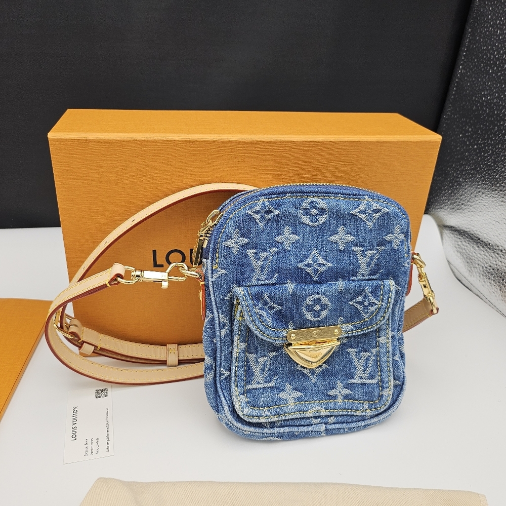 Brand new 2024 authentic Louis Vuitton denim remix Fairfax pochette